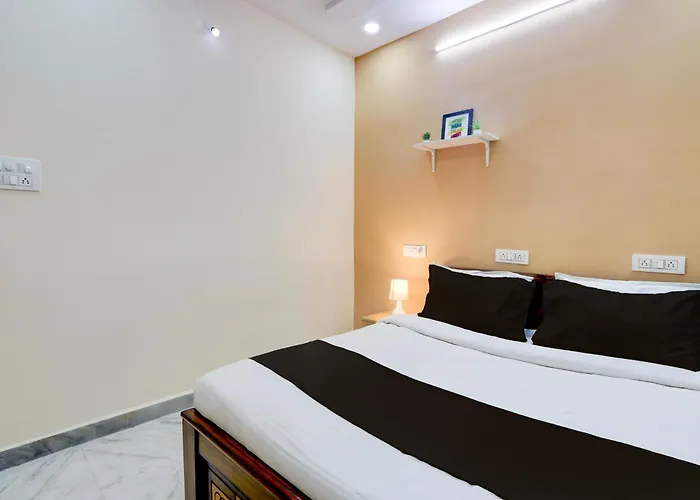Collection O Sri Balaji Luxury Rooms