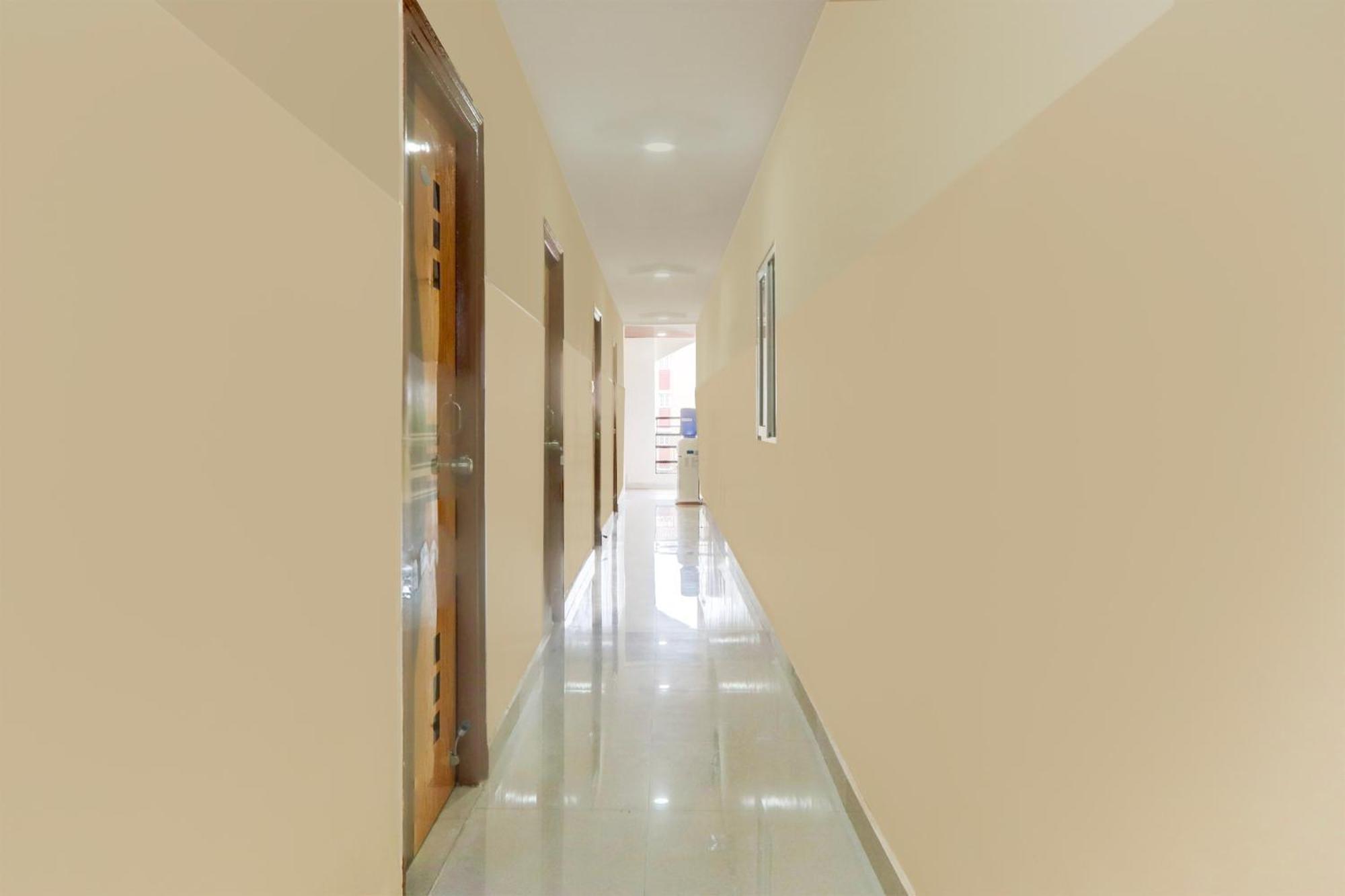 Hotel Collection O Sri Balaji Luxury Hyderabad
